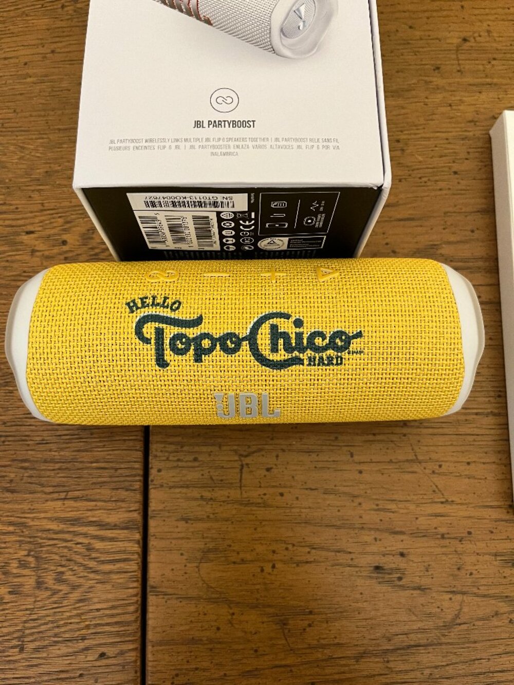 JBL Flip 6 Portable Waterproof Speaker (Topo Chico logo)